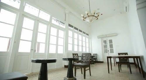 Alimar Hotel Malang Exterior foto